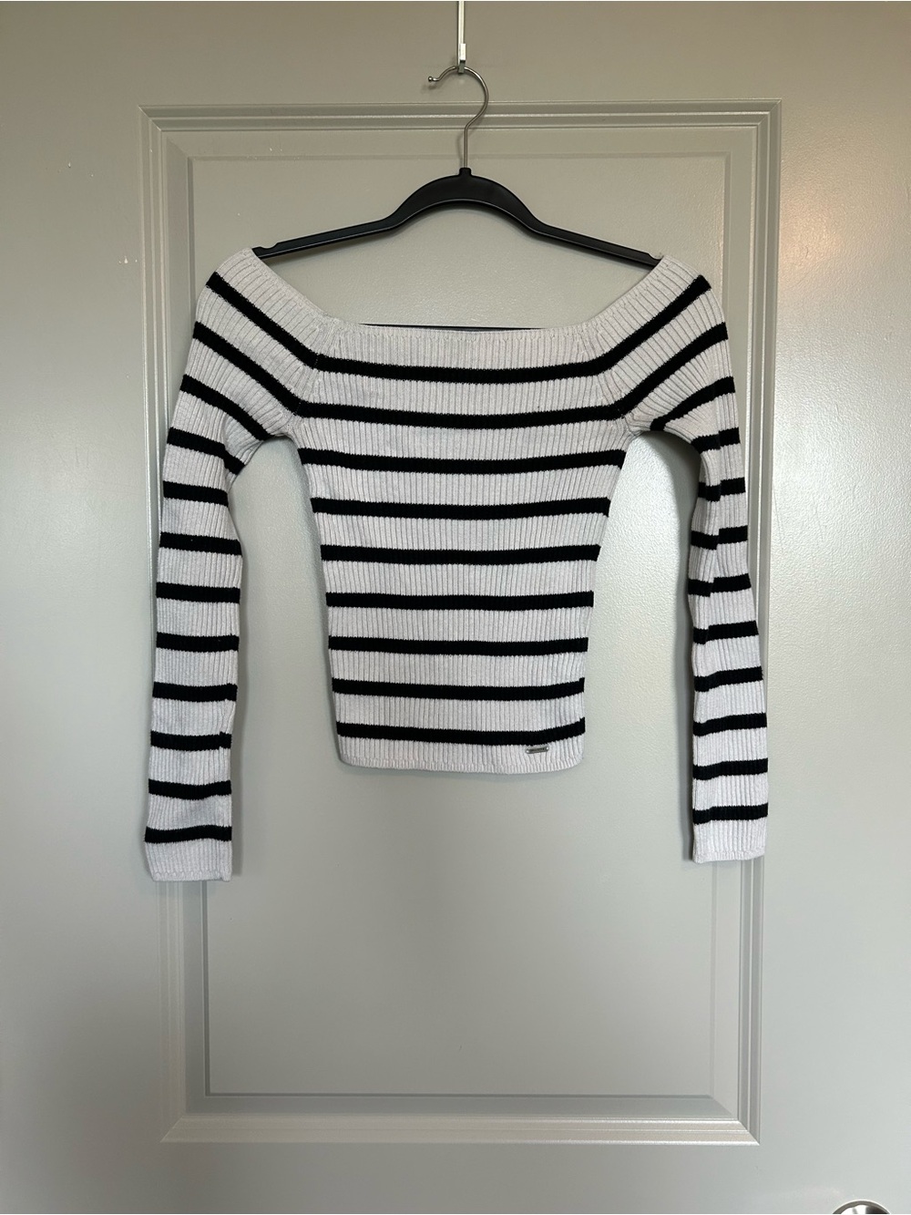 Hollister Y2K Black and White Striped Off-Shoulder Sweater